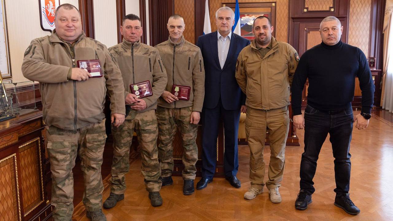 Глава Крыма рассказал о сбитом необычным образом украинском беспилотнике Глава Крыма рассказал о сбитом необычным образом украинском беспилотнике