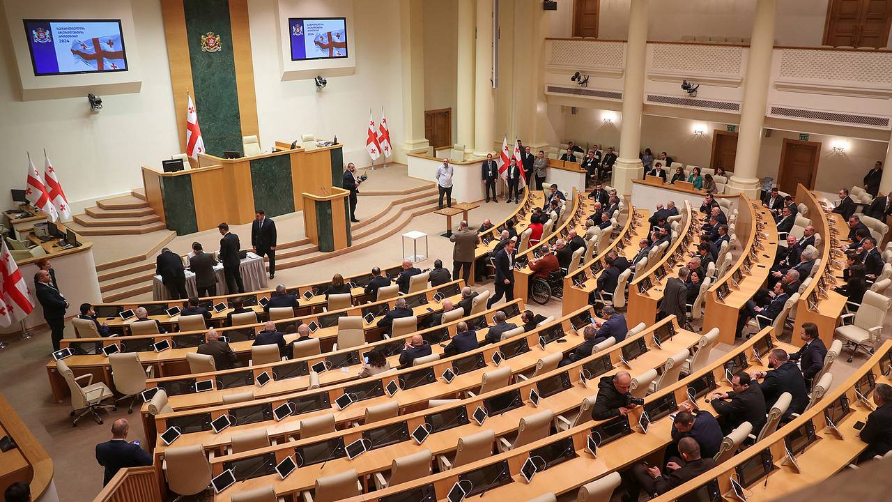 Парламент Грузии одобрил новый закон об иноагентах