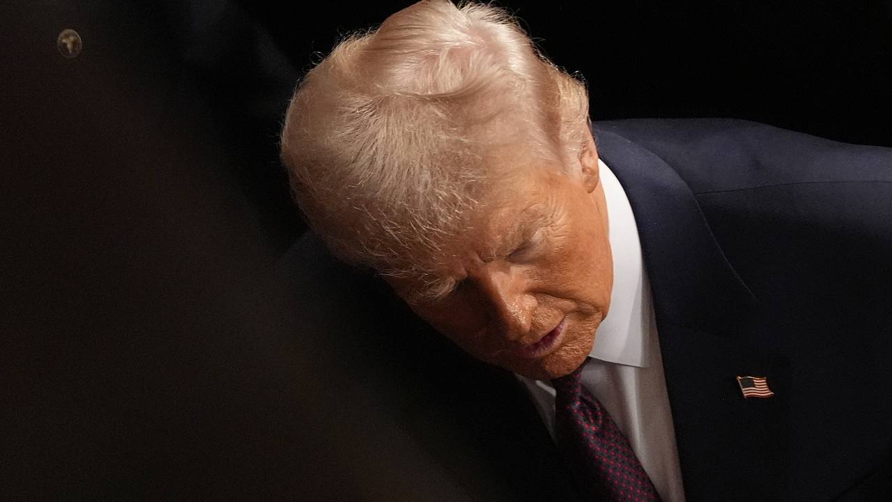 Трамп оставил в силе запрет на военную помощь Украине. Примирительное послание Зеленского не помогло Трамп оставил в силе запрет на военную помощь Украине. Примирительное послание Зеленского не помогло