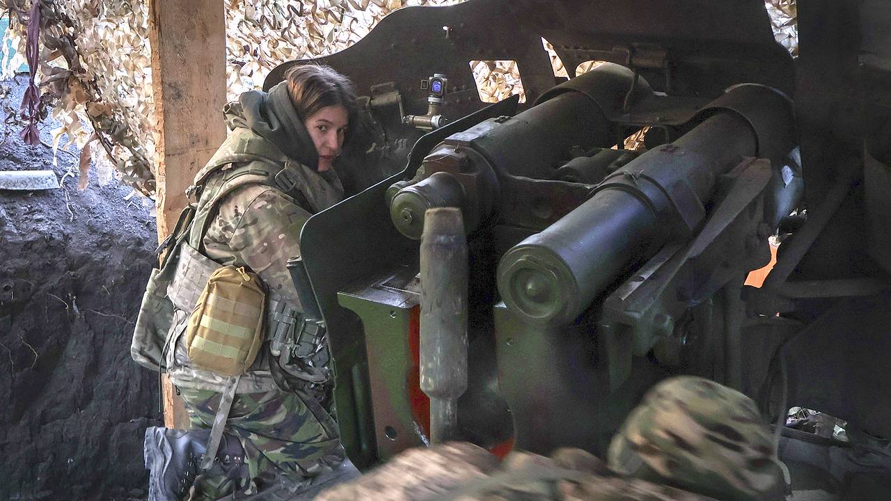 Минобороны Украины назвало число служащих в ВСУ женщин Минобороны Украины назвало число служащих в ВСУ женщин