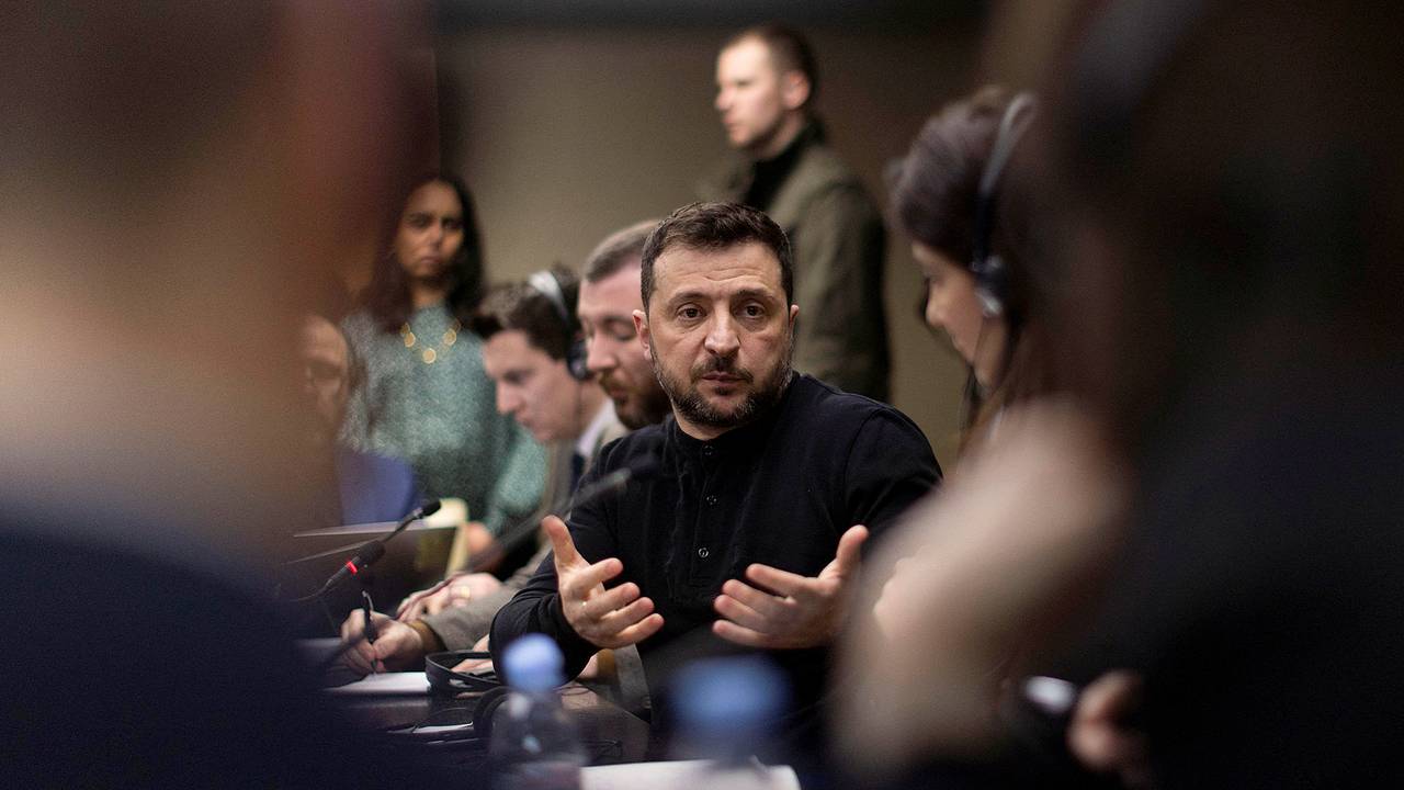 Депутат Рады описал судьбу команды Зеленского финалом кино про террористов Депутат Рады описал судьбу команды Зеленского финалом кино про террористов