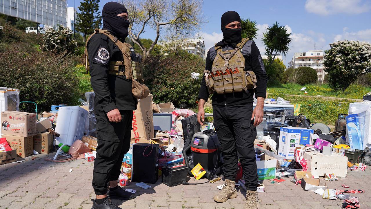 Власти Сирии объявили о завершении операции против алавитов Власти Сирии объявили о завершении операции против алавитов