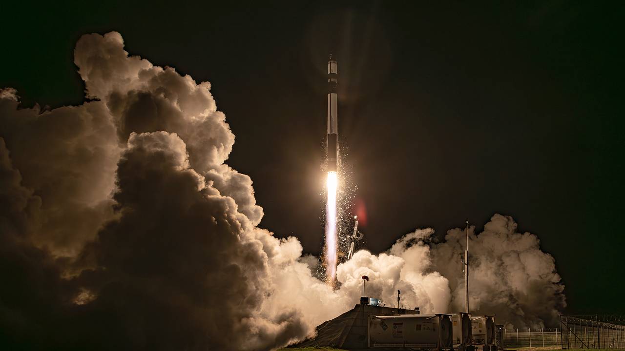 Rocket Lab запустила финальную группу французских спутников Kinéis Rocket Lab запустила финальную группу французских спутников Kinéis