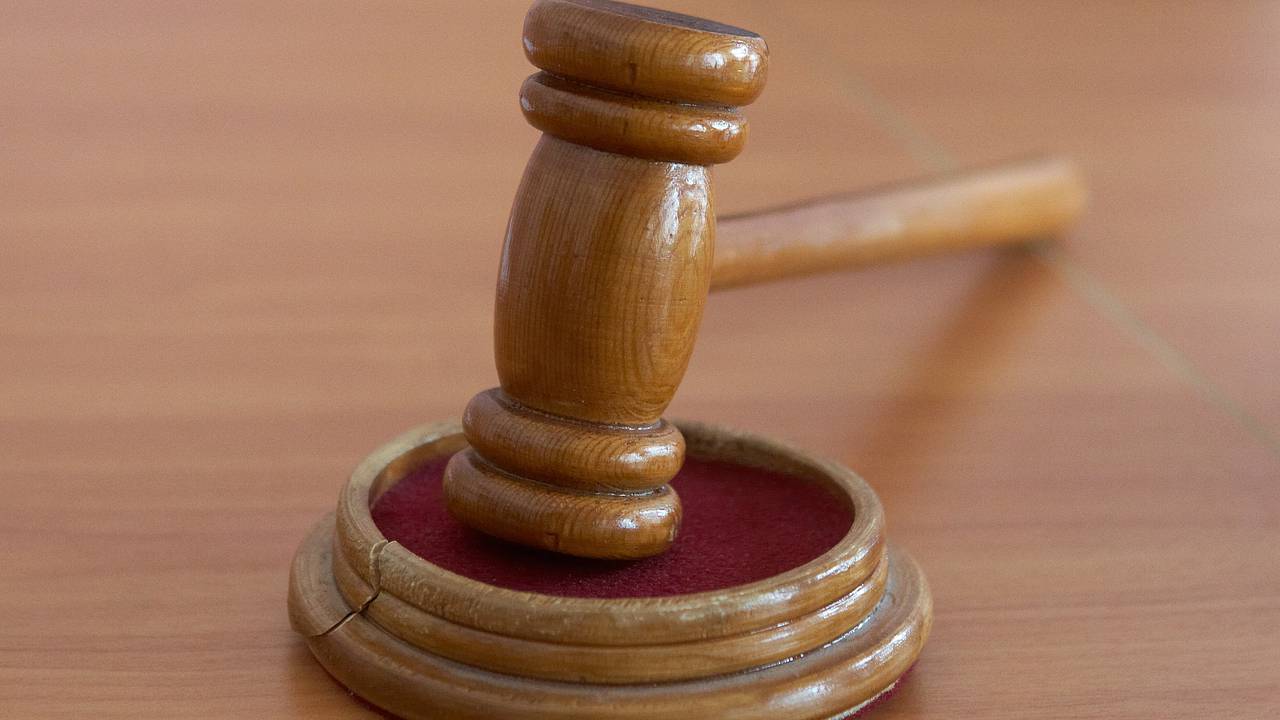 Двух человек отправили под домашний арест после взрыва газа в доме в Тобольске Двух человек отправили под домашний арест после взрыва газа в доме в Тобольске