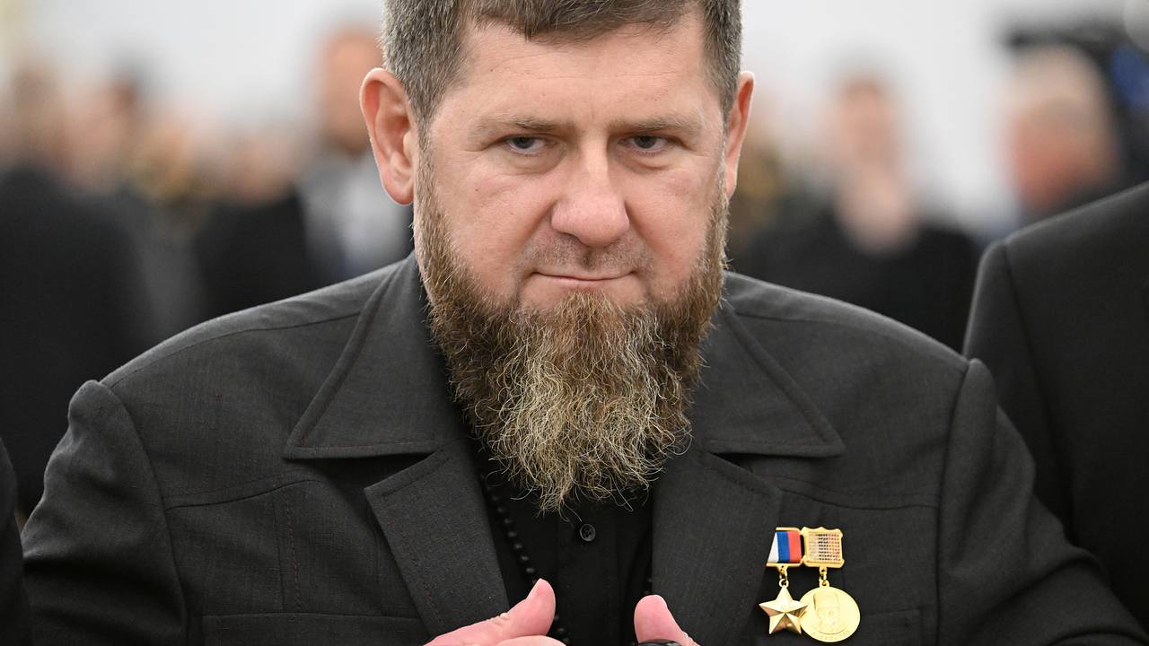 Кадыров покинул Россию для встречи с вдохновляющим его «великим лидером» Кадыров покинул Россию для встречи с вдохновляющим его «великим лидером»