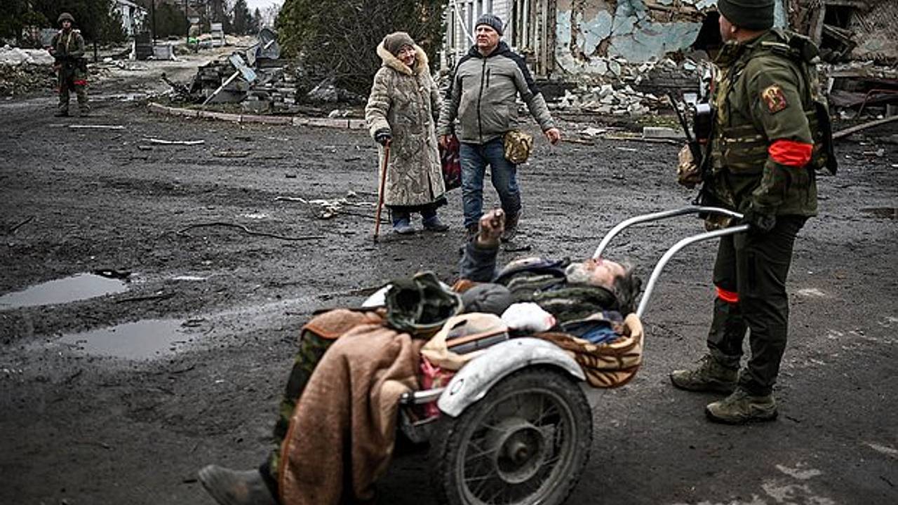Супружеская пара приютила всех стариков в селе под Суджей во время оккупации ВСУ Супружеская пара приютила всех стариков в селе под Суджей во время оккупации ВСУ