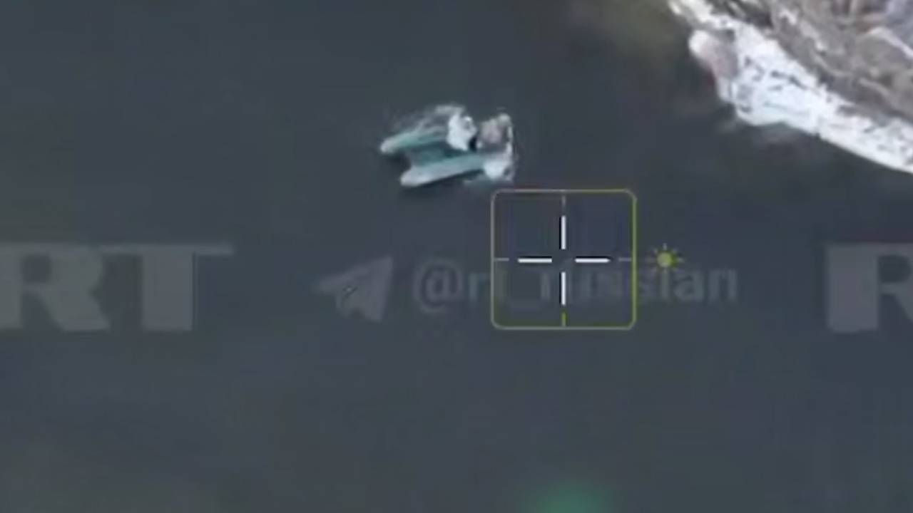Раскрыты детали и опубликованы кадры уникальной операции ВС России на реке под Суджей Раскрыты детали и опубликованы кадры уникальной операции ВС России на реке под Суджей