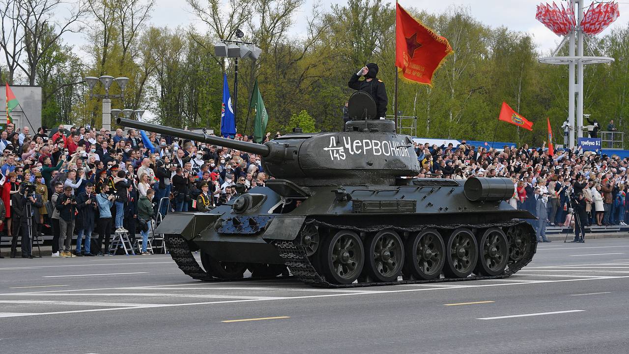 Российские танки зашли на территорию Белоруссии Российские танки зашли на территорию Белоруссии