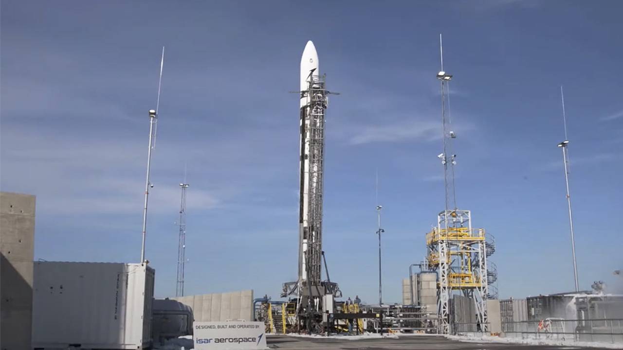 Ракета-носитель Spectrum упала вскоре после запуска Ракета-носитель Spectrum упала вскоре после запуска