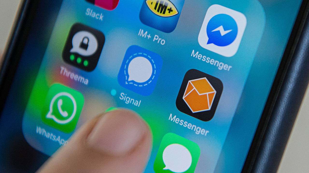 Сенатор США обвинил Россию и Китай в попытке взломать мессенджер Signal Сенатор США обвинил Россию и Китай в попытке взломать мессенджер Signal