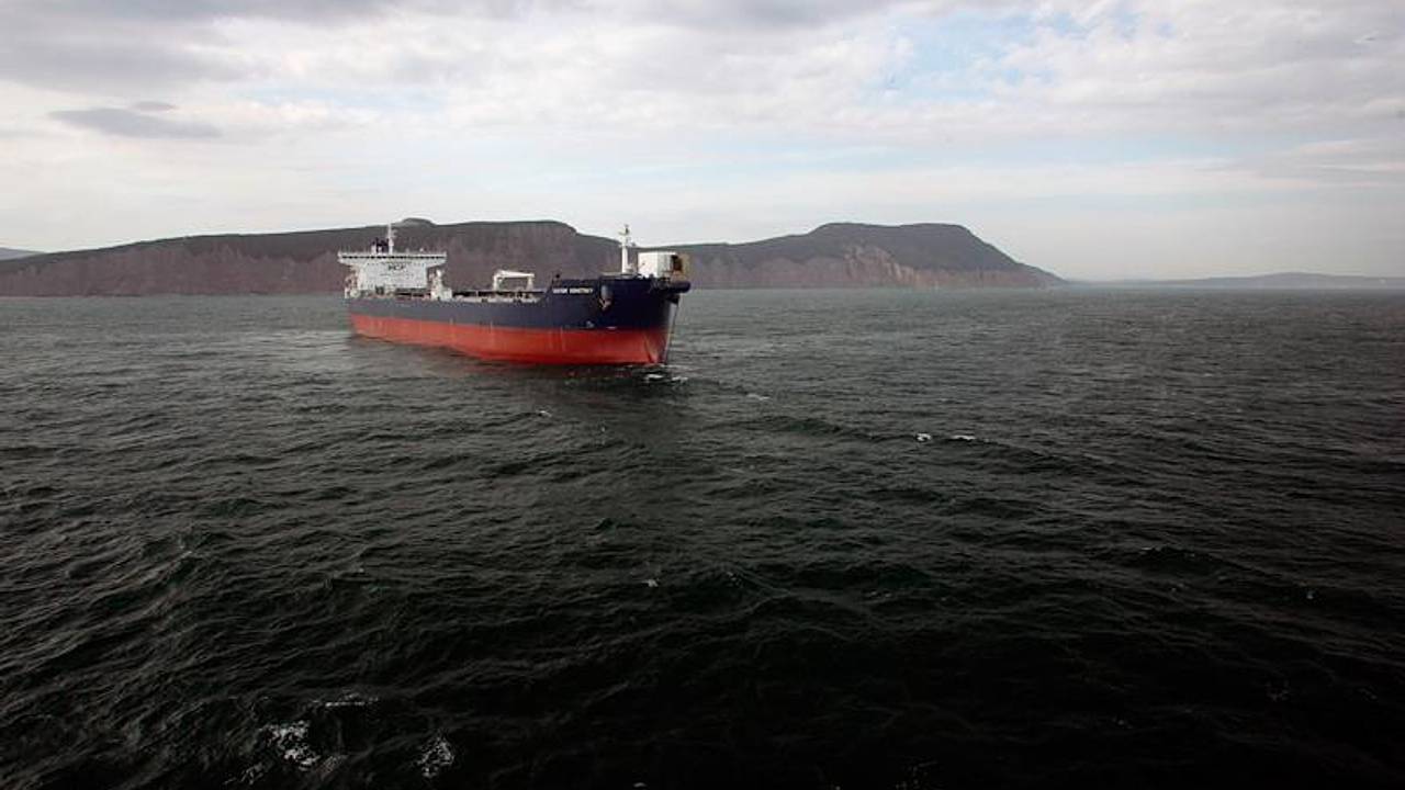 Россия нарастила морские поставки нефти Россия нарастила морские поставки нефти