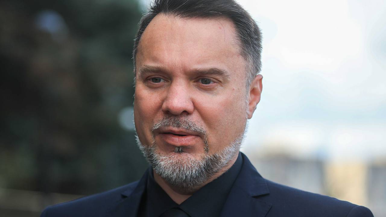 Попавший под санкции Евросоюза ведущий Первого канала раскрыл их влияние на жизнь Попавший под санкции Евросоюза ведущий Первого канала раскрыл их влияние на жизнь