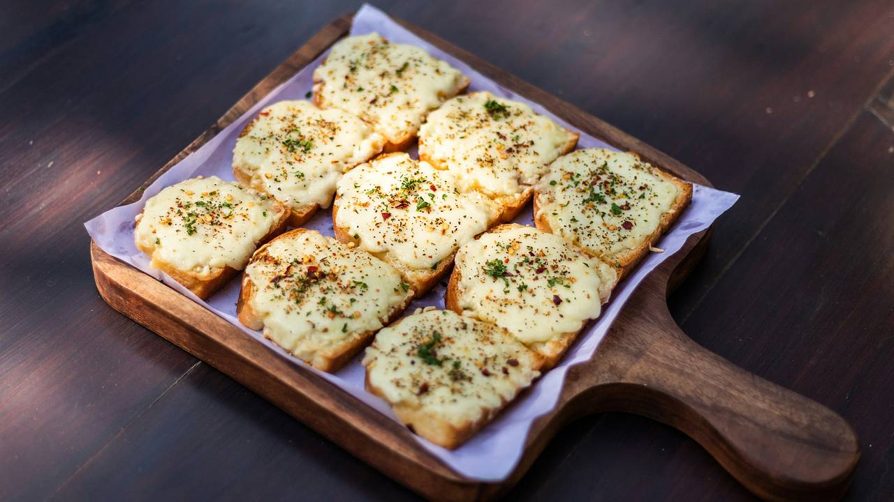 Малышева призвала россиян не есть один продукт с хлебом Малышева призвала россиян не есть один продукт с хлебом