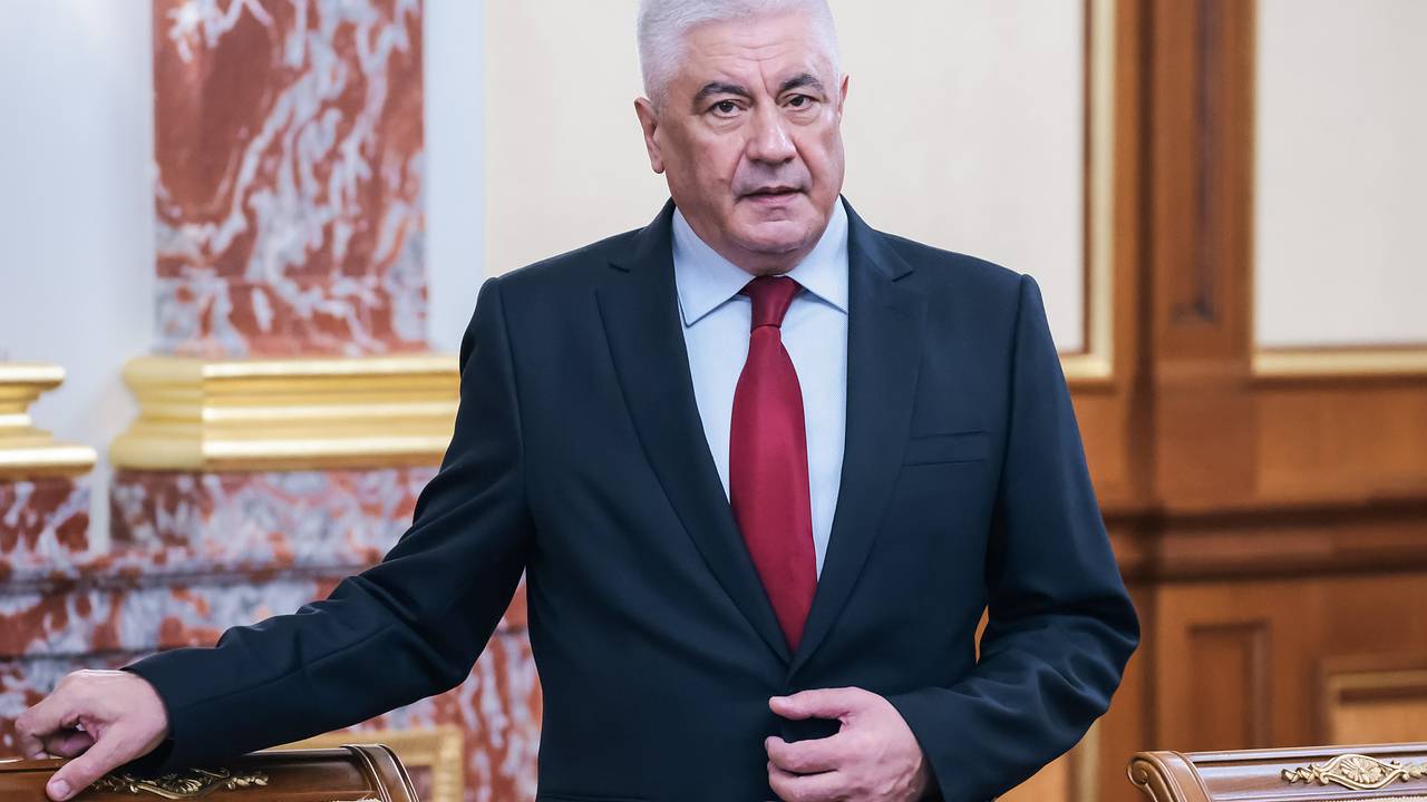 Колокольцев представил начальника создаваемой Службы по вопросам регистрации иностранцев Колокольцев представил начальника создаваемой Службы по вопросам регистрации иностранцев