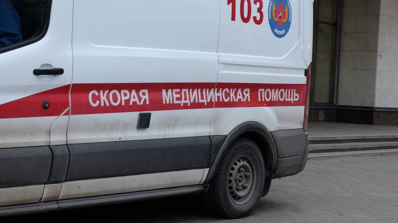 Полугодовалый ребенок и трое взрослых пострадали при ударе дрона ВСУ в Брянской области