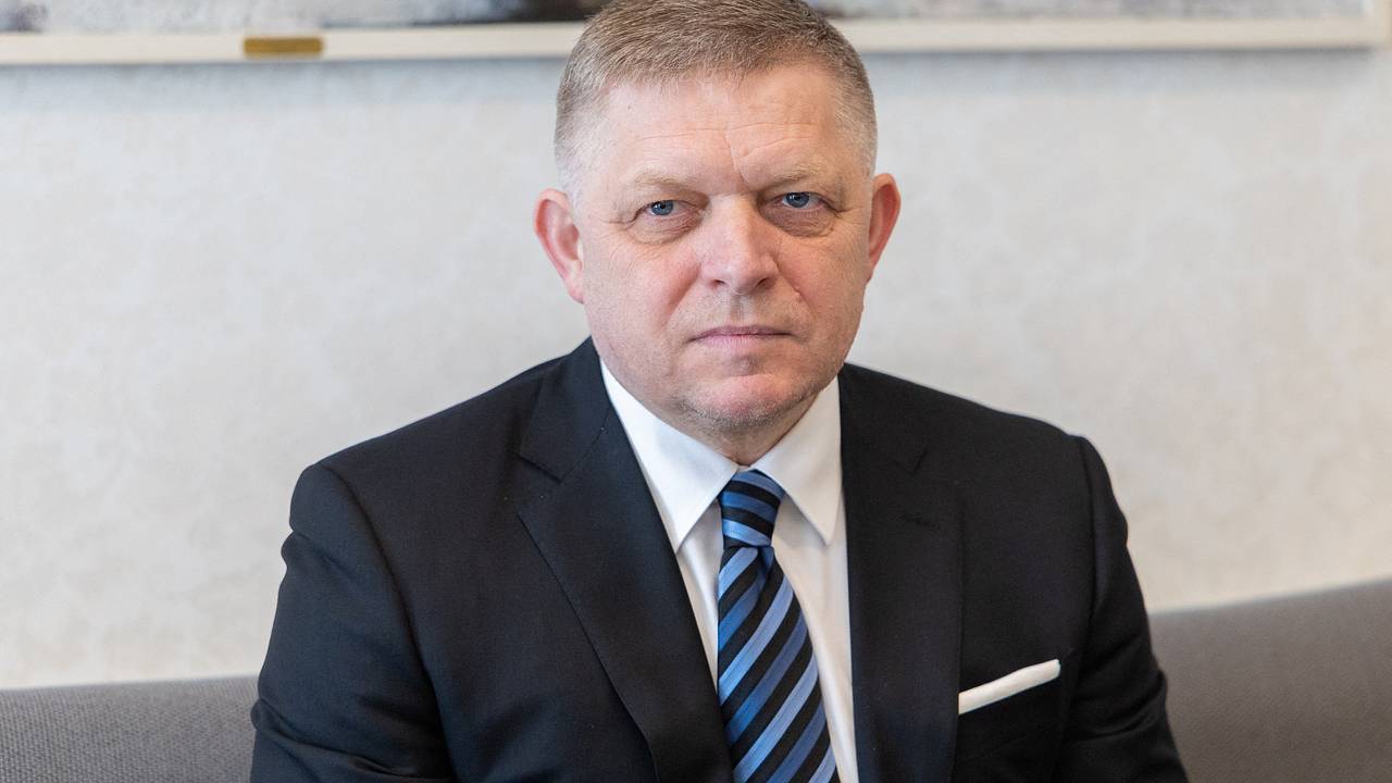 Еврокомиссия высказалась о наказании Фицо за поездку в Москву 9 мая Еврокомиссия высказалась о наказании Фицо за поездку в Москву 9 мая