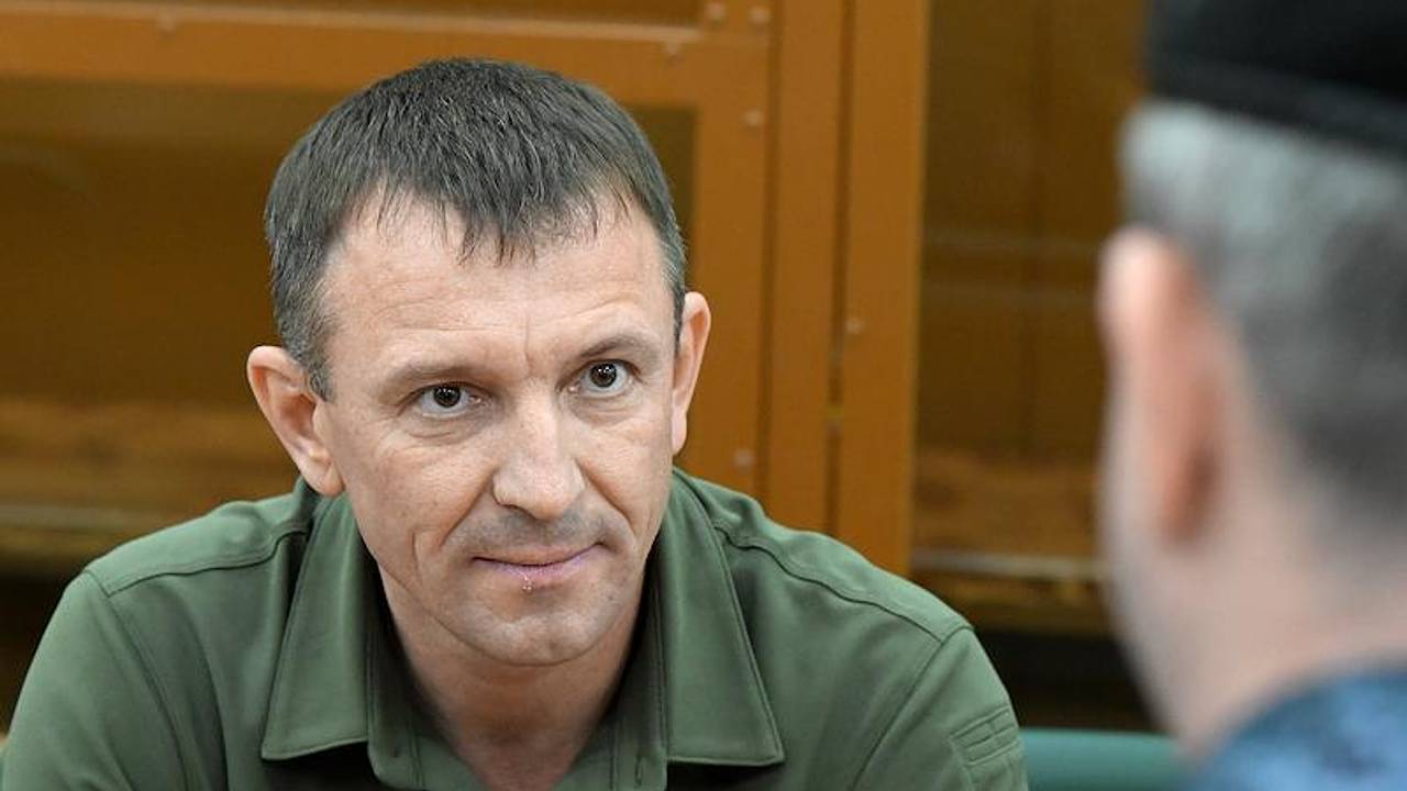 Защита обвиняемого в мошенничестве генерала Попова попросила суд оправдать его