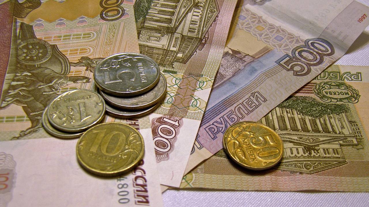 Раскрыты подробности о выплатах работающим и неработающим пенсионерам Раскрыты подробности о выплатах работающим и неработающим пенсионерам