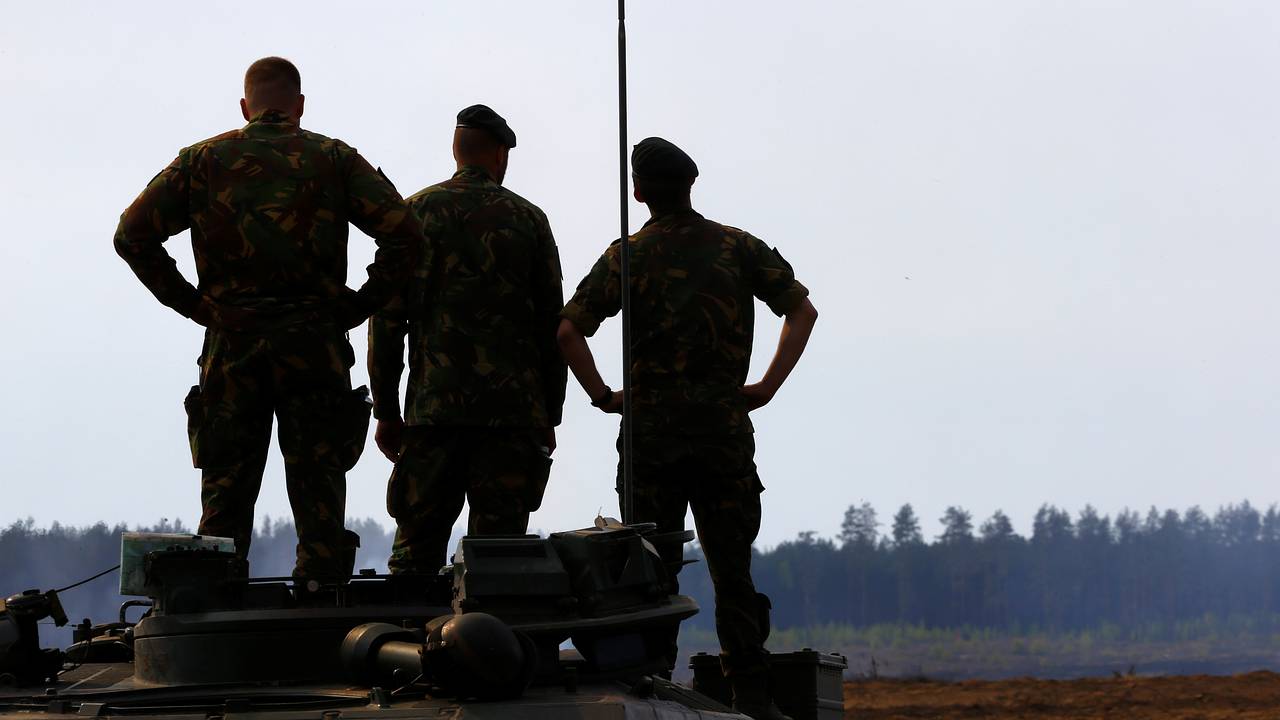 Страна НАТО захотела отправить военных на Украину для обучения Страна НАТО захотела отправить военных на Украину для обучения