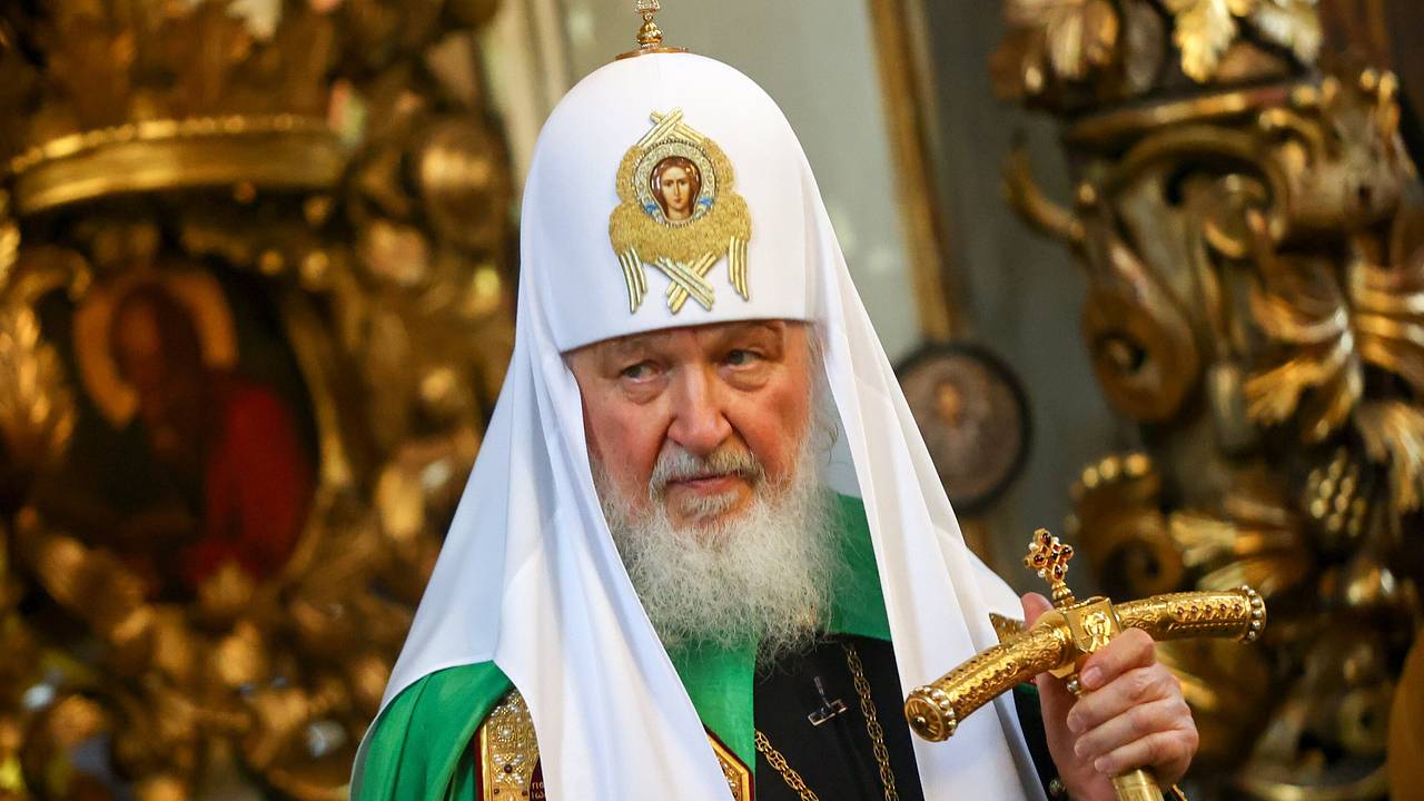 Патриарх Кирилл обратился к верующим с пасхальным посланием Патриарх Кирилл обратился к верующим с пасхальным посланием