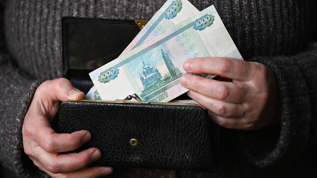 Курсу рубля предрекли укрепление в ближайший месяц Курсу рубля предрекли укрепление в ближайший месяц