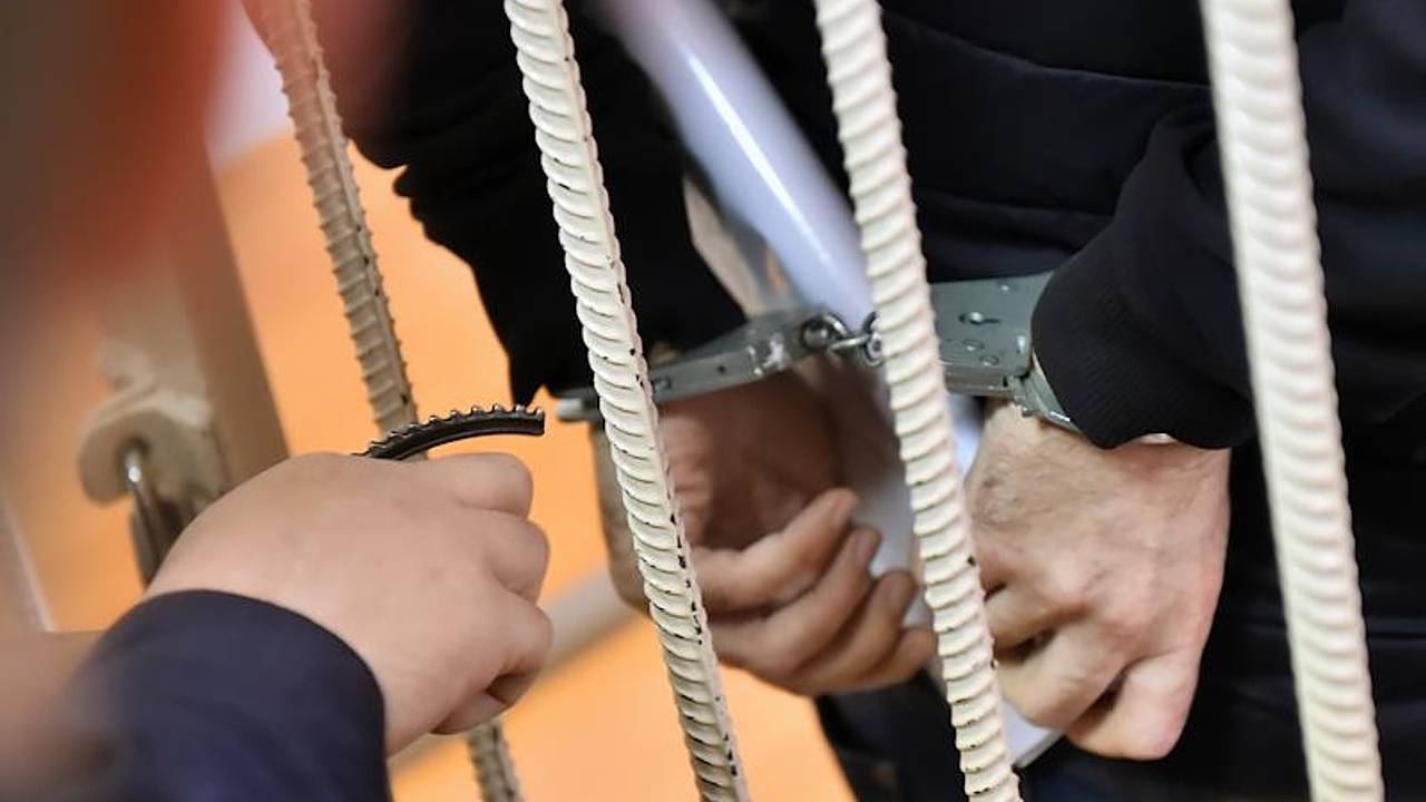 Иностранца приговорили к 16 годам за похищение несовершеннолетней россиянки Иностранца приговорили к 16 годам за похищение несовершеннолетней россиянки