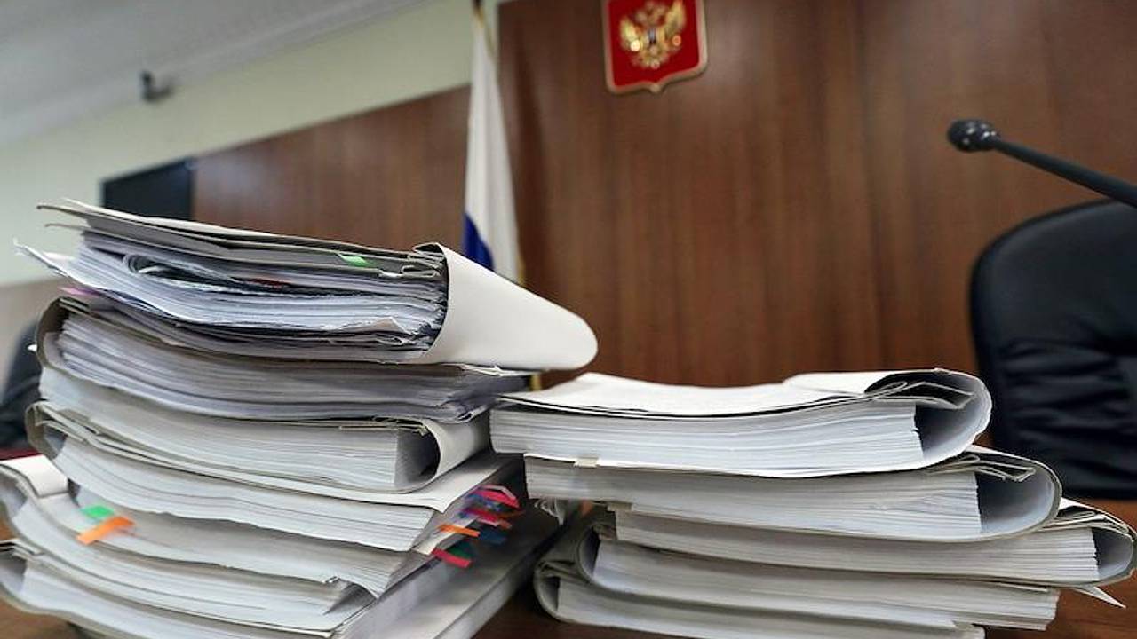 Глава автобронетанковой службы предстанет перед судом по делу о взятке Глава автобронетанковой службы предстанет перед судом по делу о взятке