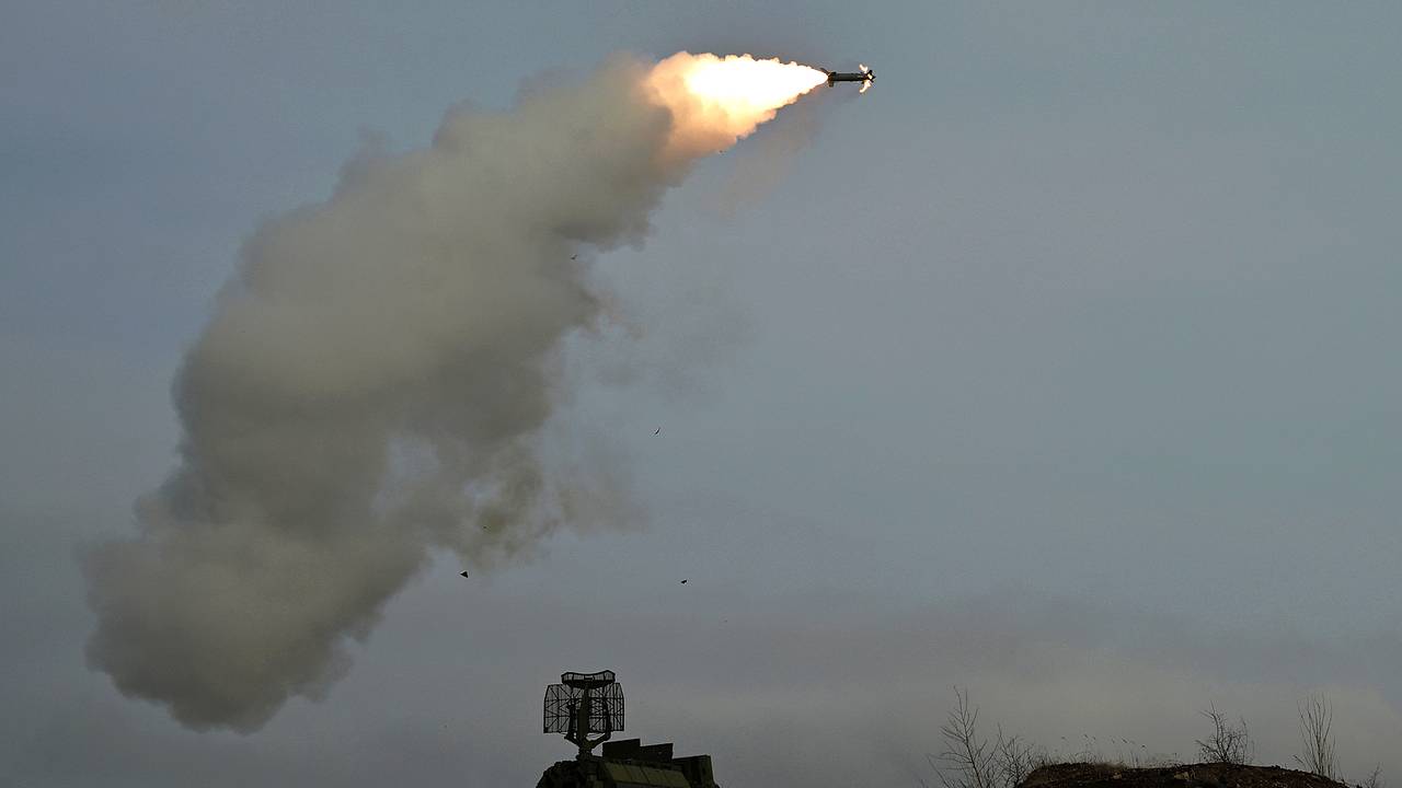 Пытавшийся атаковать Татарстан беспилотник ВСУ уворачивался от ракет ПВО Пытавшийся атаковать Татарстан беспилотник ВСУ уворачивался от ракет ПВО