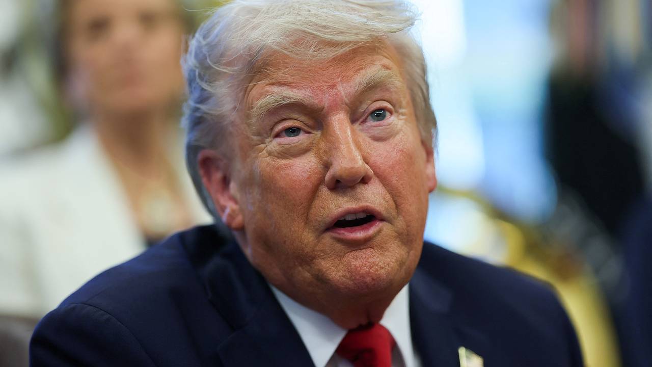 Стало известно о планах Трампа смягчить пошлины на одну продукцию Стало известно о планах Трампа смягчить пошлины на одну продукцию