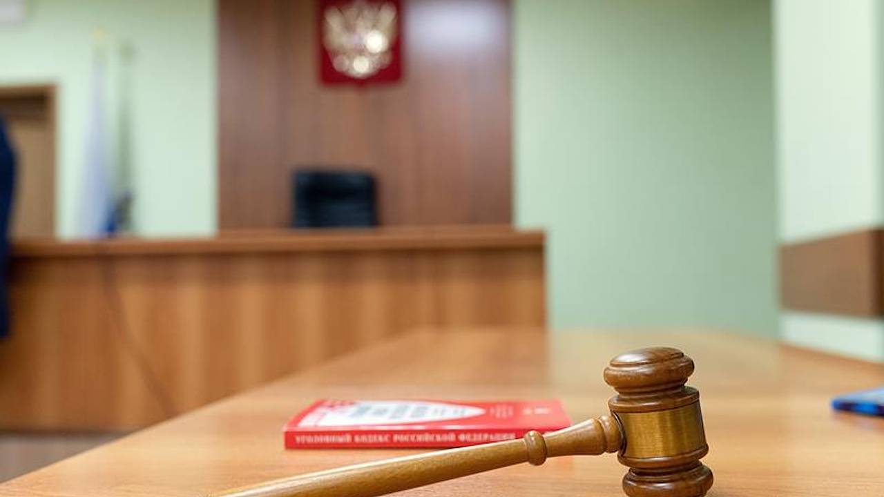 Директор российского театра «Красный факел» получил условный срок по делу о растрате Директор российского театра «Красный факел» получил условный срок по делу о растрате