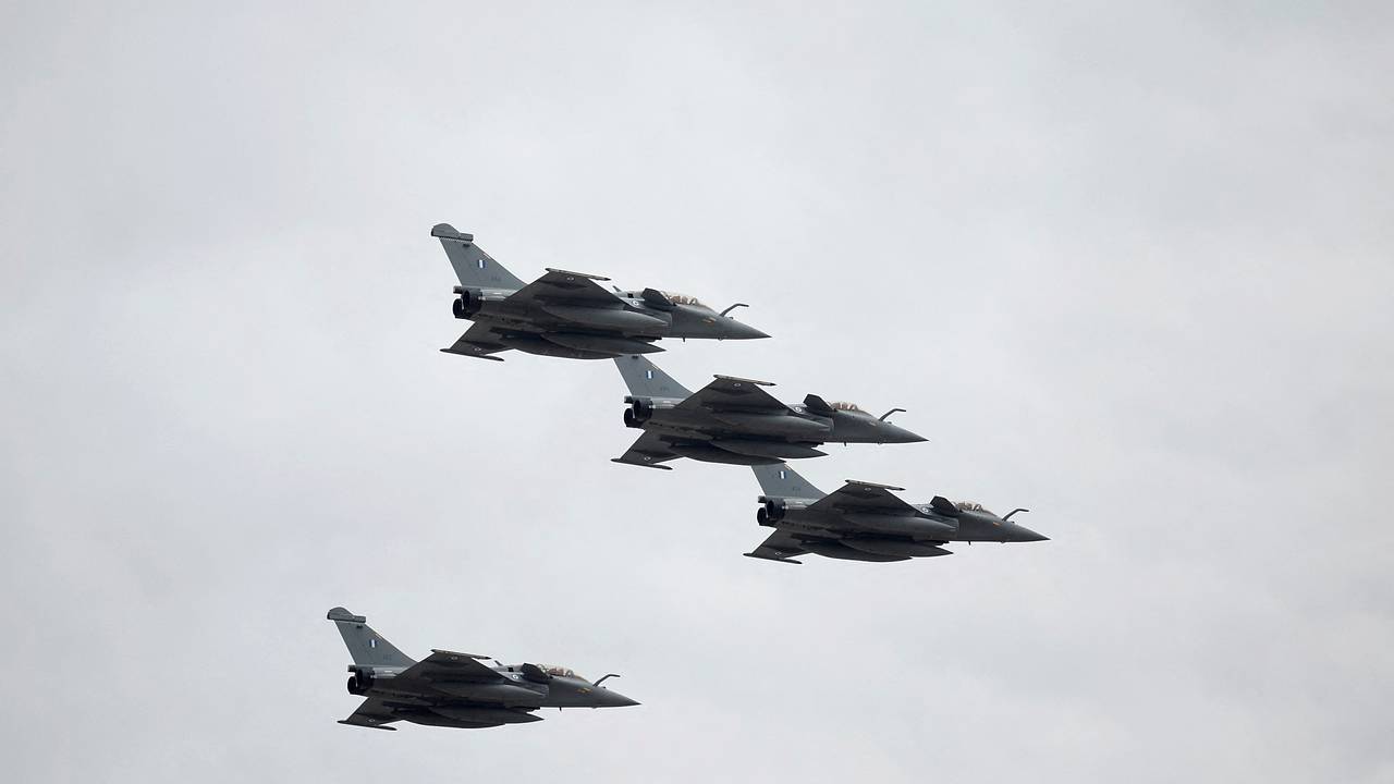 Индия закупит французские истребители на замену российским Индия закупит французские истребители на замену российским