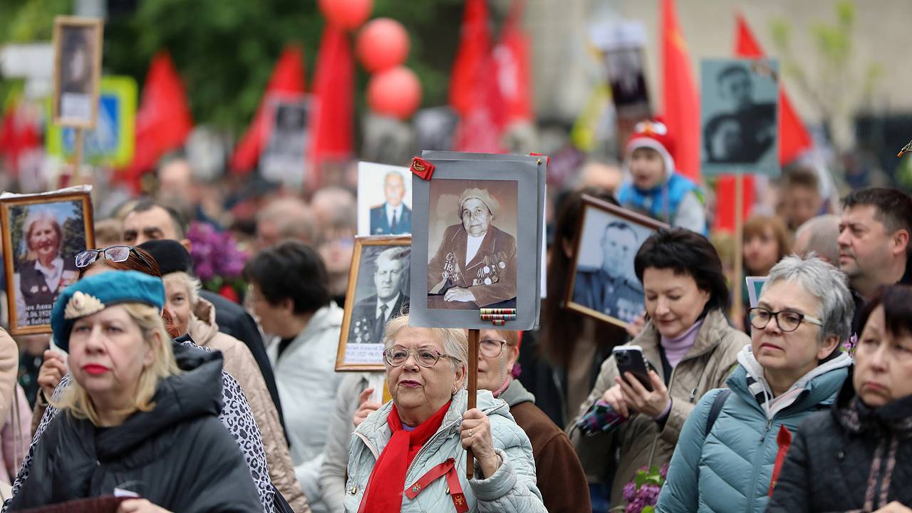 Власти Молдавии пообещали отпраздновать День Победы 9 мая Власти Молдавии пообещали отпраздновать День Победы 9 мая