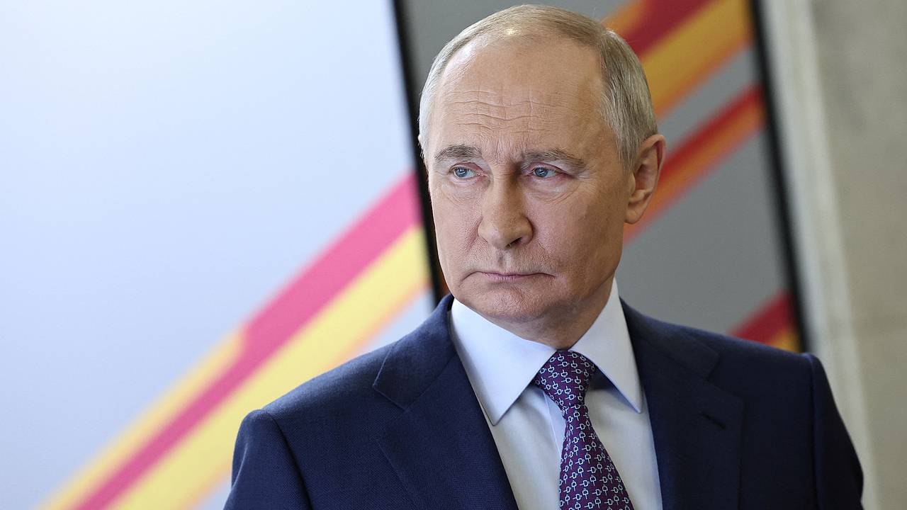 Путин заявил о необходимости баланса в вопросах возвращения в Россию зарубежного бизнеса Путин заявил о необходимости баланса в вопросах возвращения в Россию зарубежного бизнеса