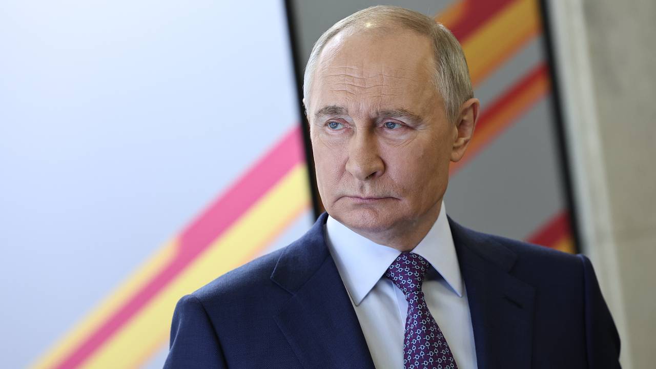 Путин призвал россиян изучать уроки Великой Отечественной войны Путин призвал россиян изучать уроки Великой Отечественной войны