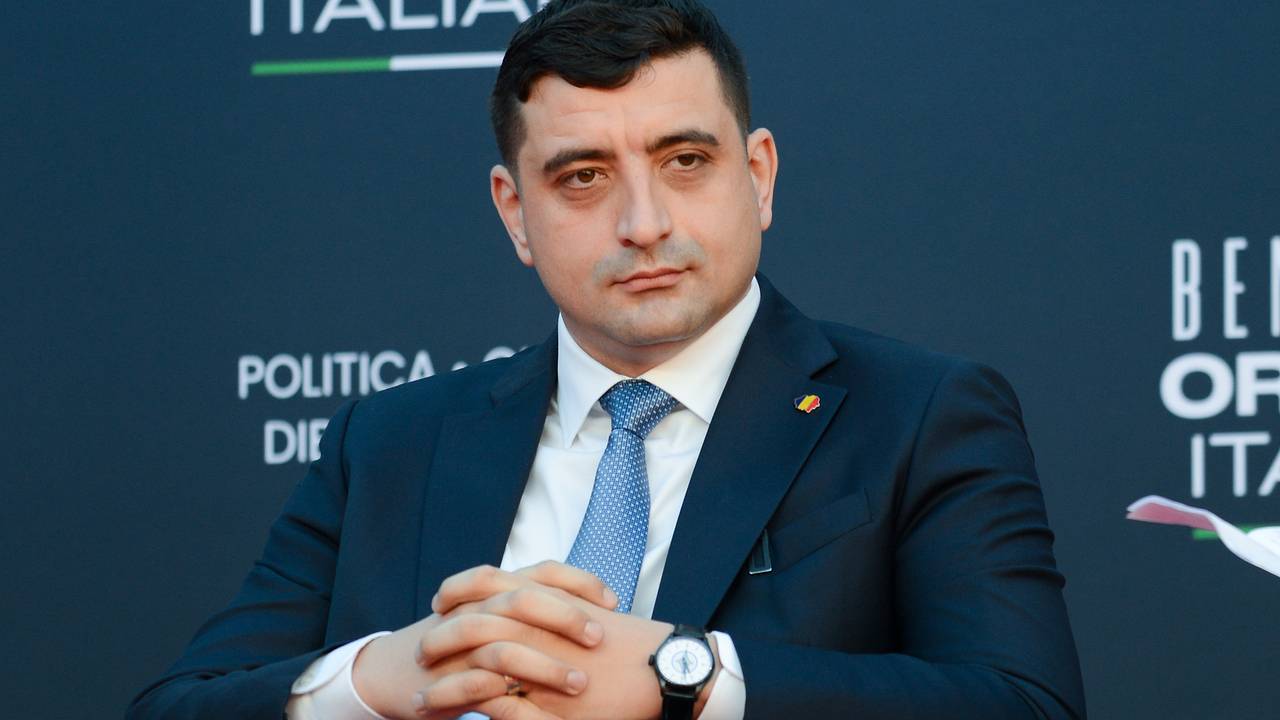 Кандидат в президенты Румынии потребовал компенсаций от Украины Кандидат в президенты Румынии потребовал компенсаций от Украины