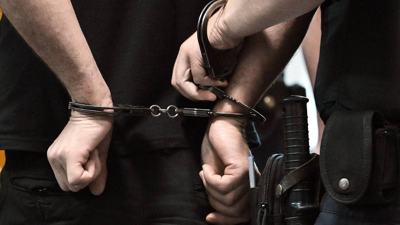 Суд арестовал избивших прохожего в центре Москвы мужчин Суд арестовал избивших прохожего в центре Москвы мужчин