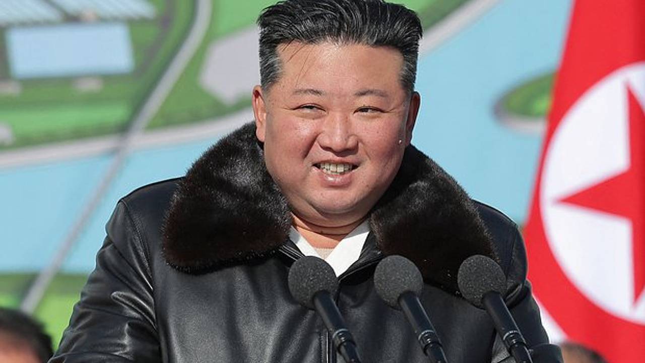 Ким Чен Ын призвал совершить «радикальный перелом» для подготовки к войне Ким Чен Ын призвал совершить «радикальный перелом» для подготовки к войне
