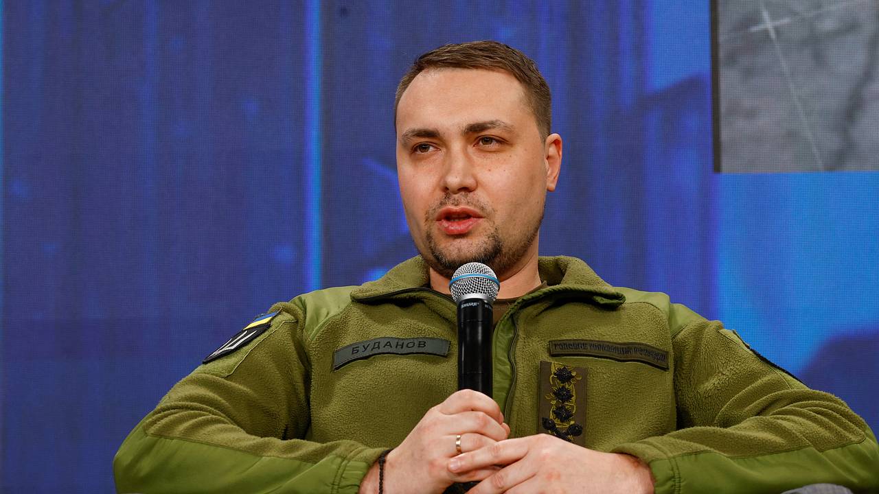 Начальник украинской разведки заговорил по-русски в прямом эфире