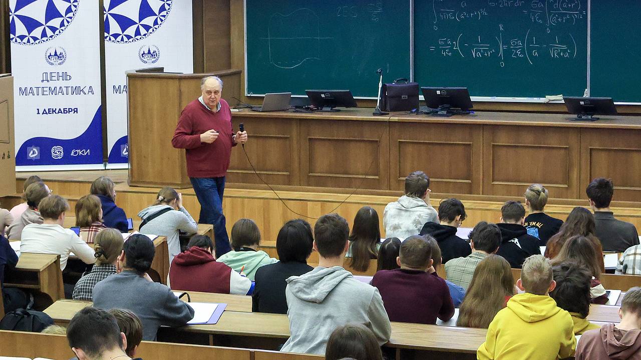 В России допустили повышение стоимости обучения в вузах В России допустили повышение стоимости обучения в вузах