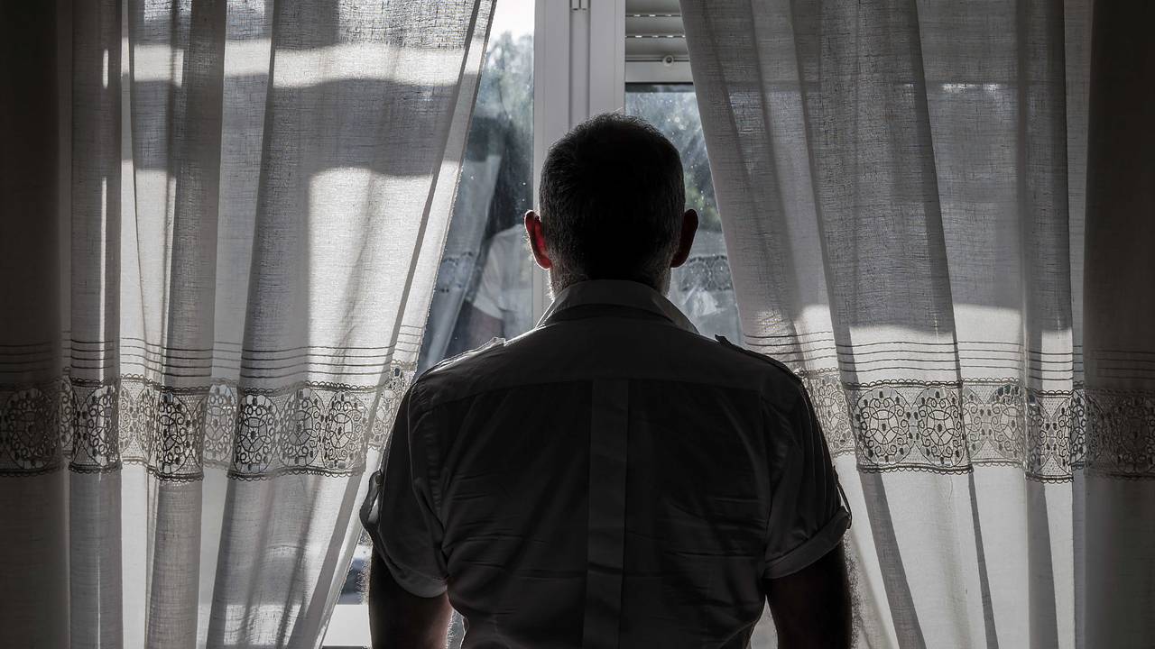 Ветеран чеченской войны два года выживал на Украине без денег. Он смог вернуться, но теперь вынужден бороться за свою пенсию Ветеран чеченской войны два года выживал на Украине без денег. Он смог вернуться, но теперь вынужден бороться за свою пенсию