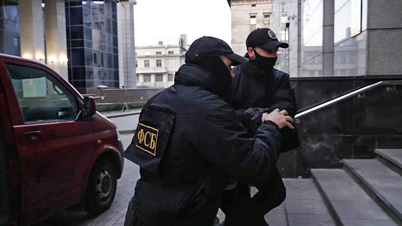 ФСБ задержала собиравшего информацию о российских ПВО агента украинских спецслужб ФСБ задержала собиравшего информацию о российских ПВО агента украинских спецслужб