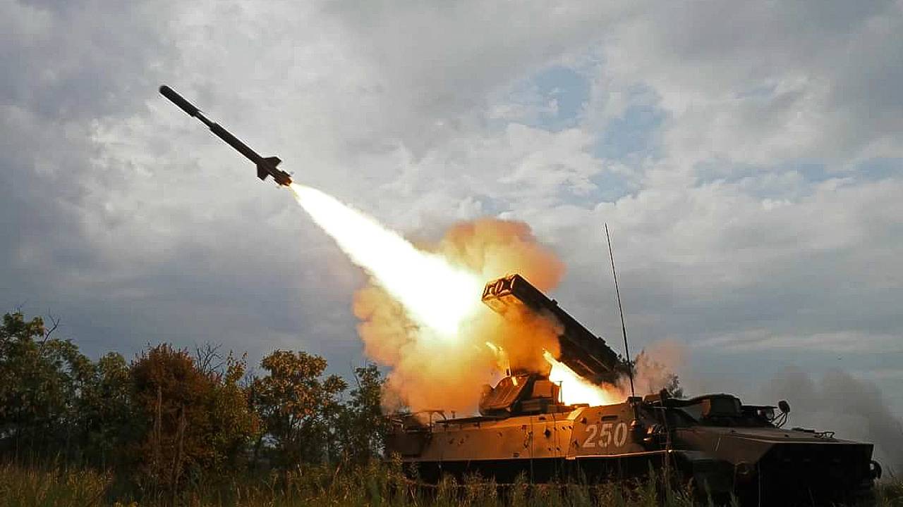 Жители еще одного российского региона услышали взрывы в небе Жители еще одного российского региона услышали взрывы в небе