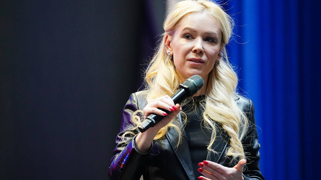 Мизулина попросила СК возбудить уголовное дело на критиковавшего ее вице-спикера Госдумы Мизулина попросила СК возбудить уголовное дело на критиковавшего ее вице-спикера Госдумы
