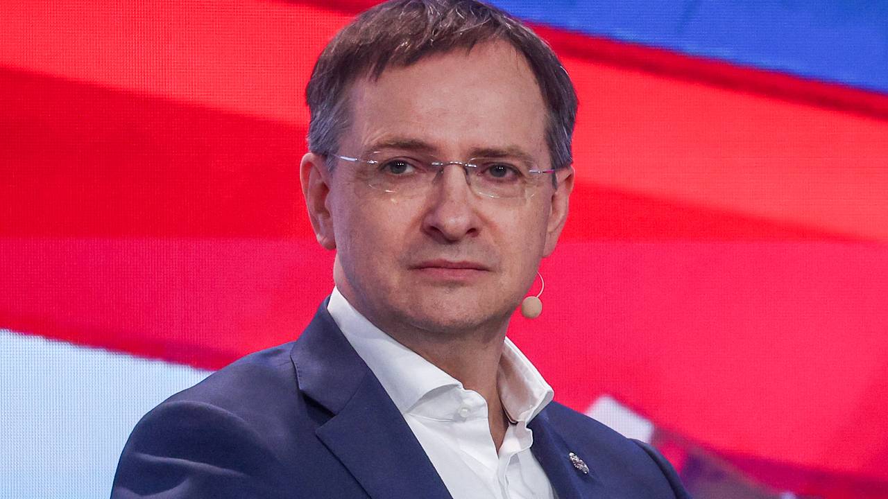 Стало известно об угрозах семье Мединского с Украины