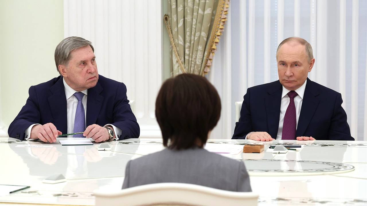 Встреча Путина со вдовой Абэ попала на главную страницу в японских газетах