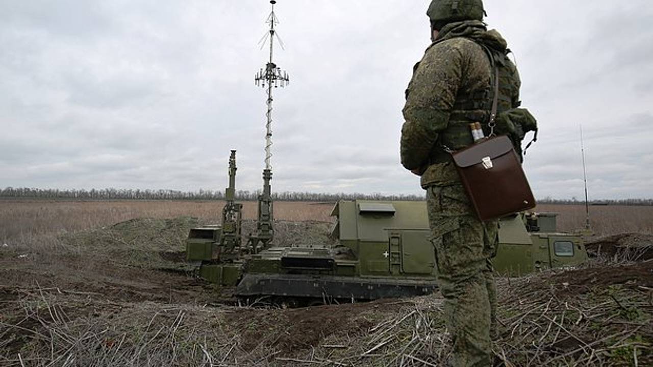 Российские военные сбили в районе Отрадного воздушный ретранслятор ВСУ Российские военные сбили в районе Отрадного воздушный ретранслятор ВСУ