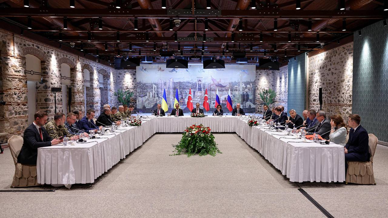 Украина согласилась с отменой санкций против России Украина согласилась с отменой санкций против России