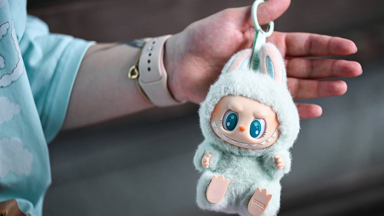 Россиян предупредили о мошенничестве с игрушками Лабубу Россиян предупредили о мошенничестве с игрушками Лабубу