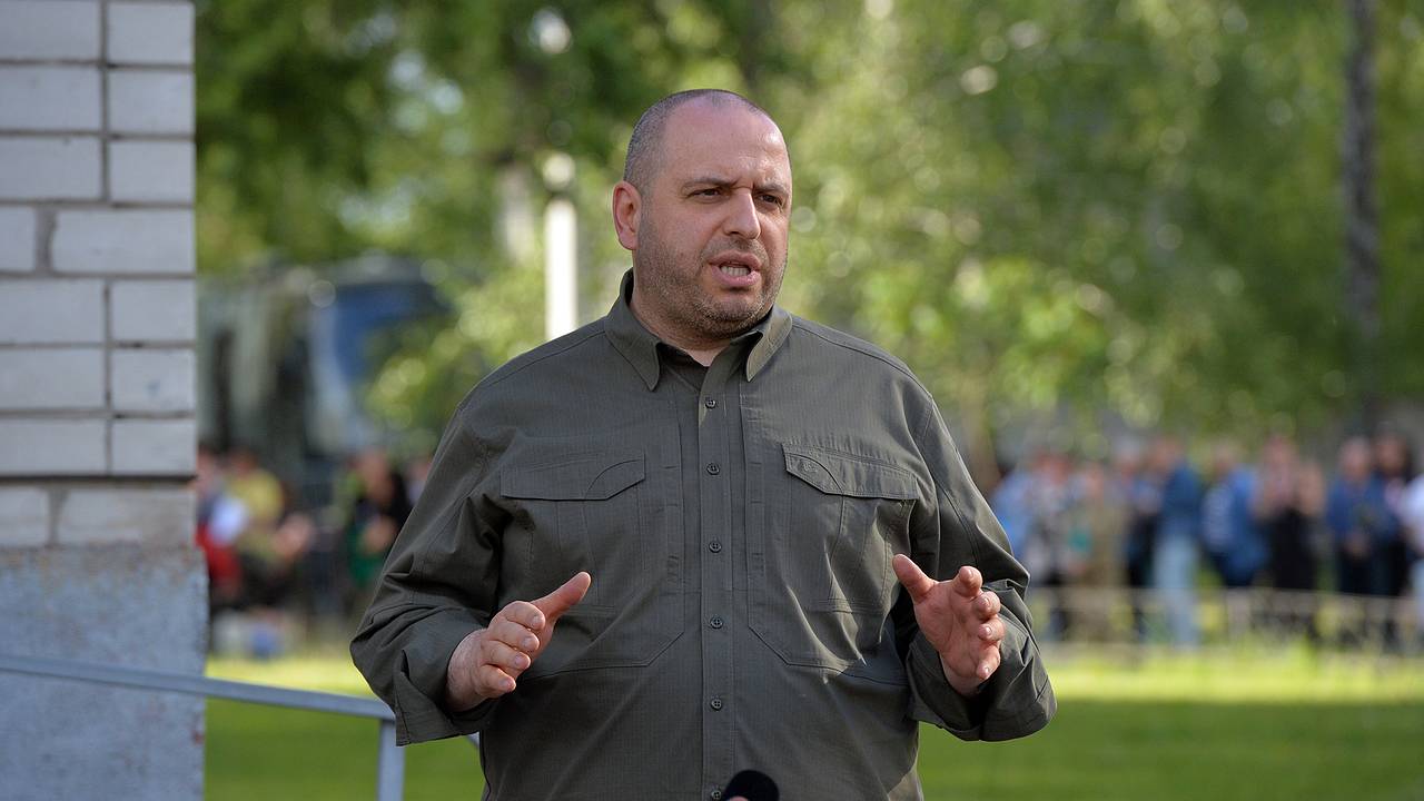 Умеров рассказал о требовании провести встречу с Путиным Умеров рассказал о требовании провести встречу с Путиным