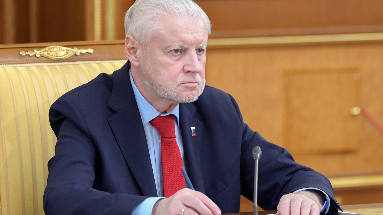 Миронов попросил Путина рассмотреть вопрос об отмене смертной казни в России Миронов попросил Путина рассмотреть вопрос об отмене смертной казни в России